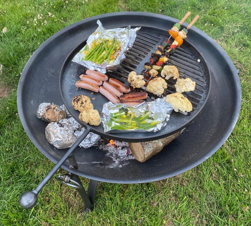 Black Mountains Glamping Otel Abergavenny Dış mekan fotoğraf