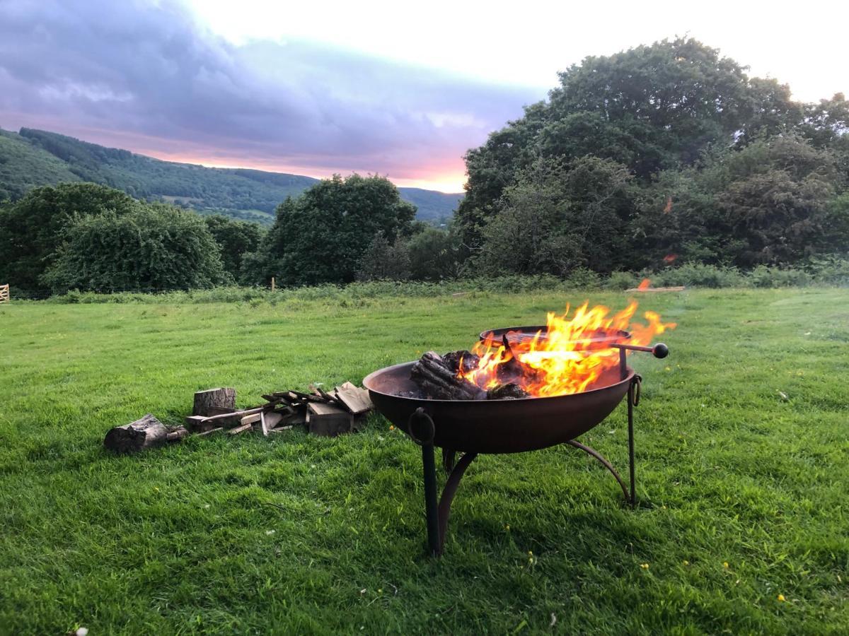 Black Mountains Glamping Otel Abergavenny Dış mekan fotoğraf